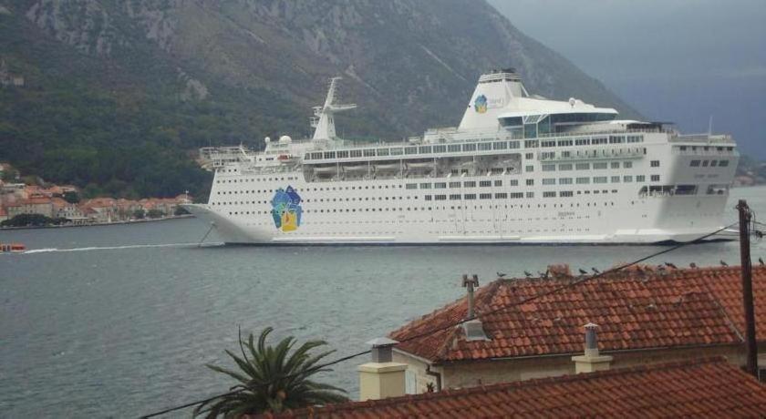 Apartments Vukasovic Kotor Ngoại thất bức ảnh